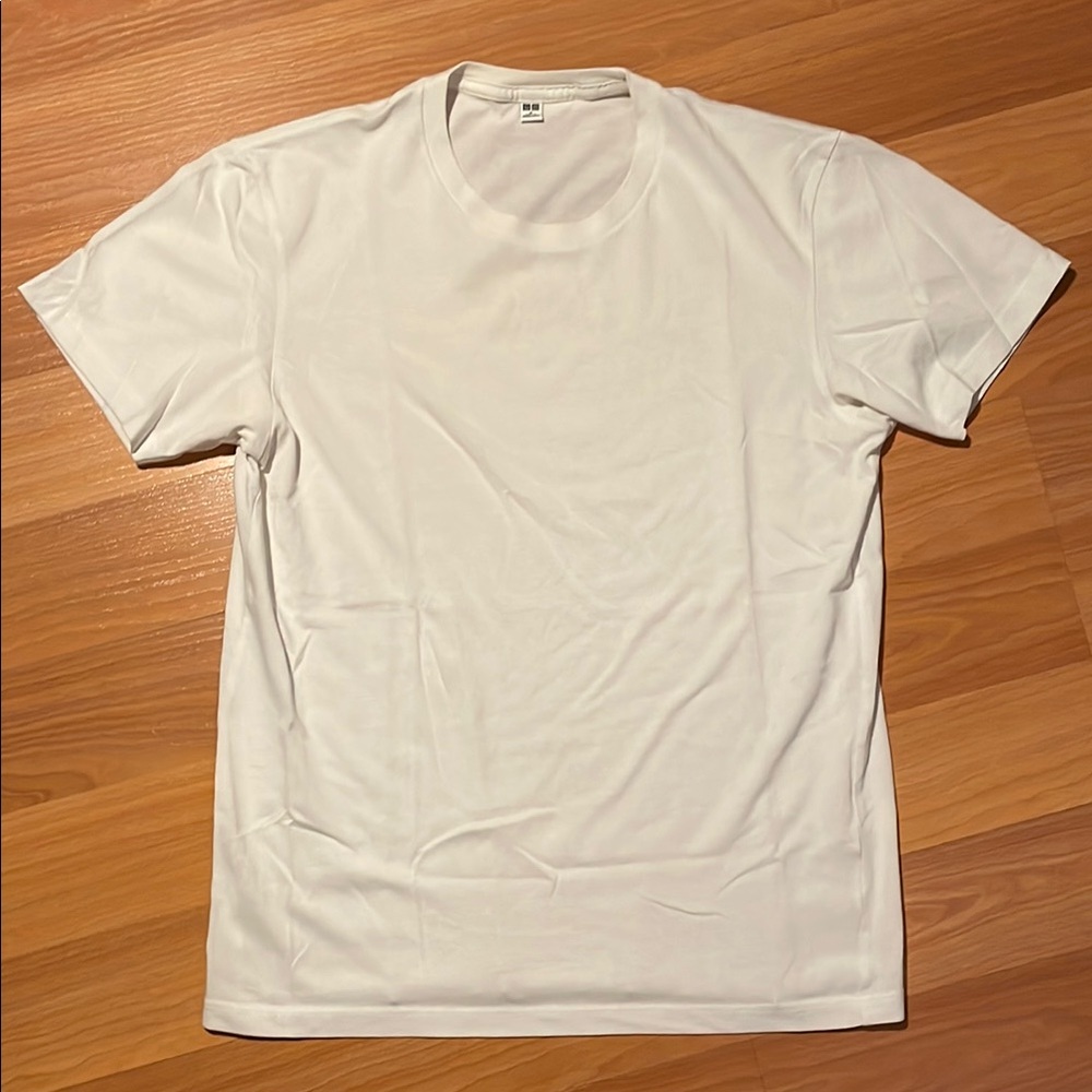 Uniqlo White T-Shirt
